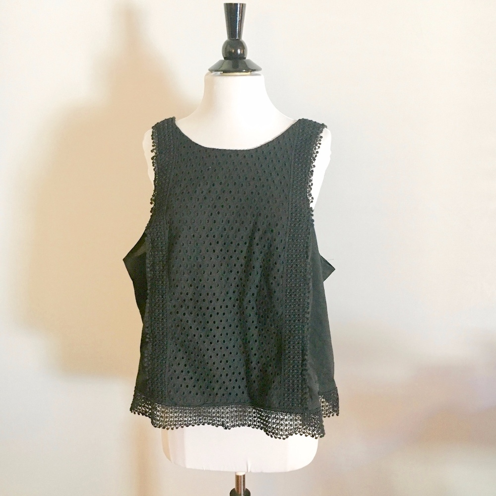 WHO WHAT WEAR Black Eyelet Top SZ 2x